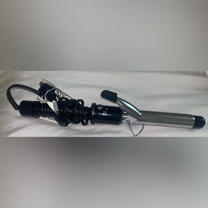 Conair hair curler. Only used once. One inch